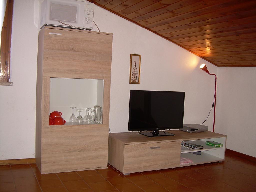 Apartmán Casa Mary Brenzone sul Garda Pokoj fotografie